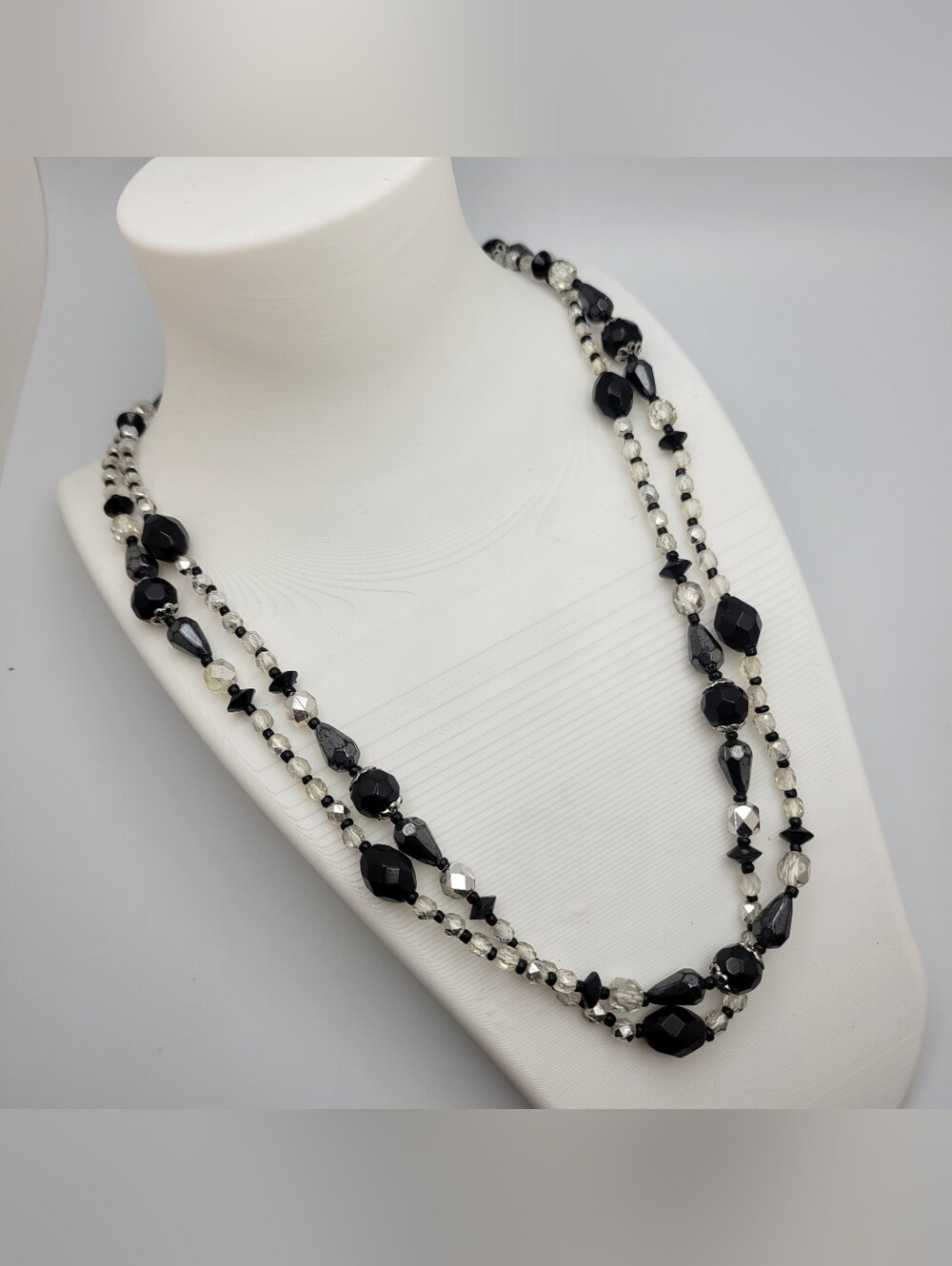 Avon Long Black & Crystal Beaded Necklace — Faceted Glass, Lariat/Opera Length